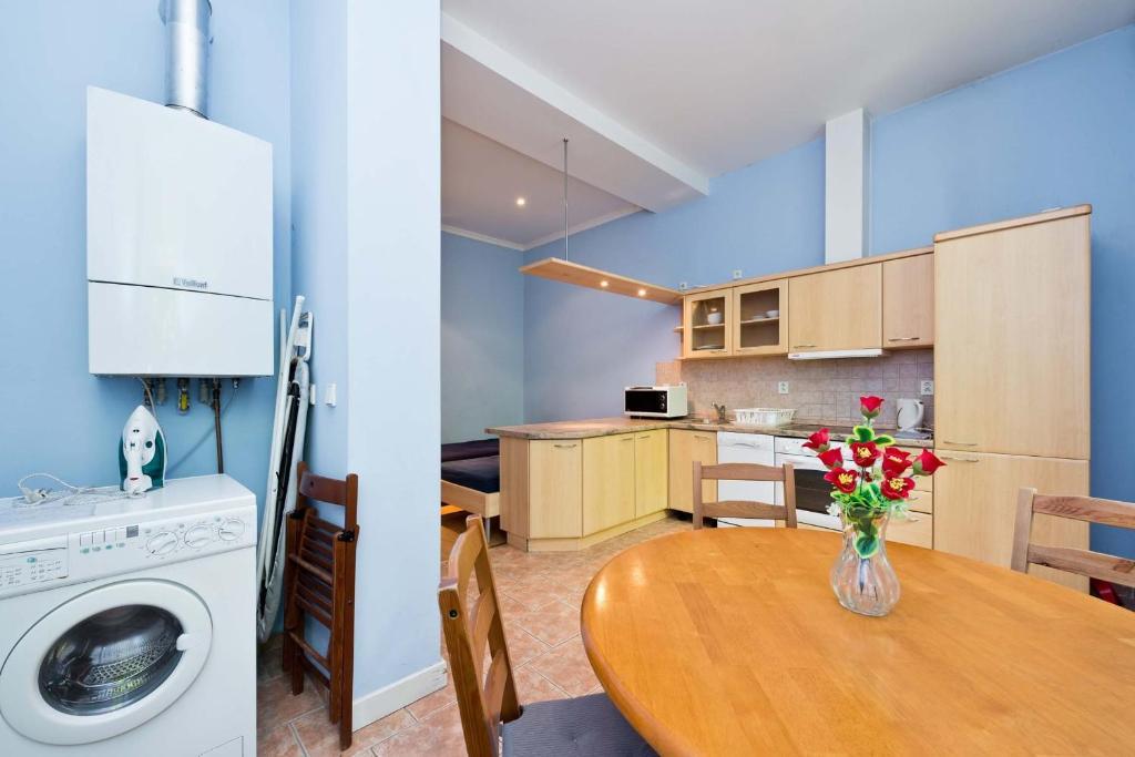 Krasova 3*